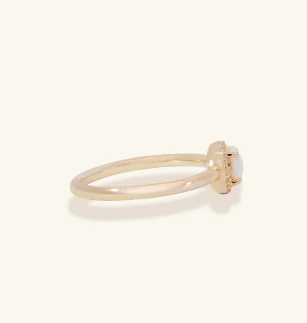 Junipurr Umara synthetic opal ring, product view.