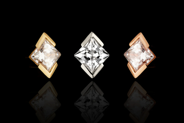 Junipurr Jewellery Ada – Princess Cut Swarovski CZ Threadless End in 14k Gold for Refined Cartilage & Lobe Styling