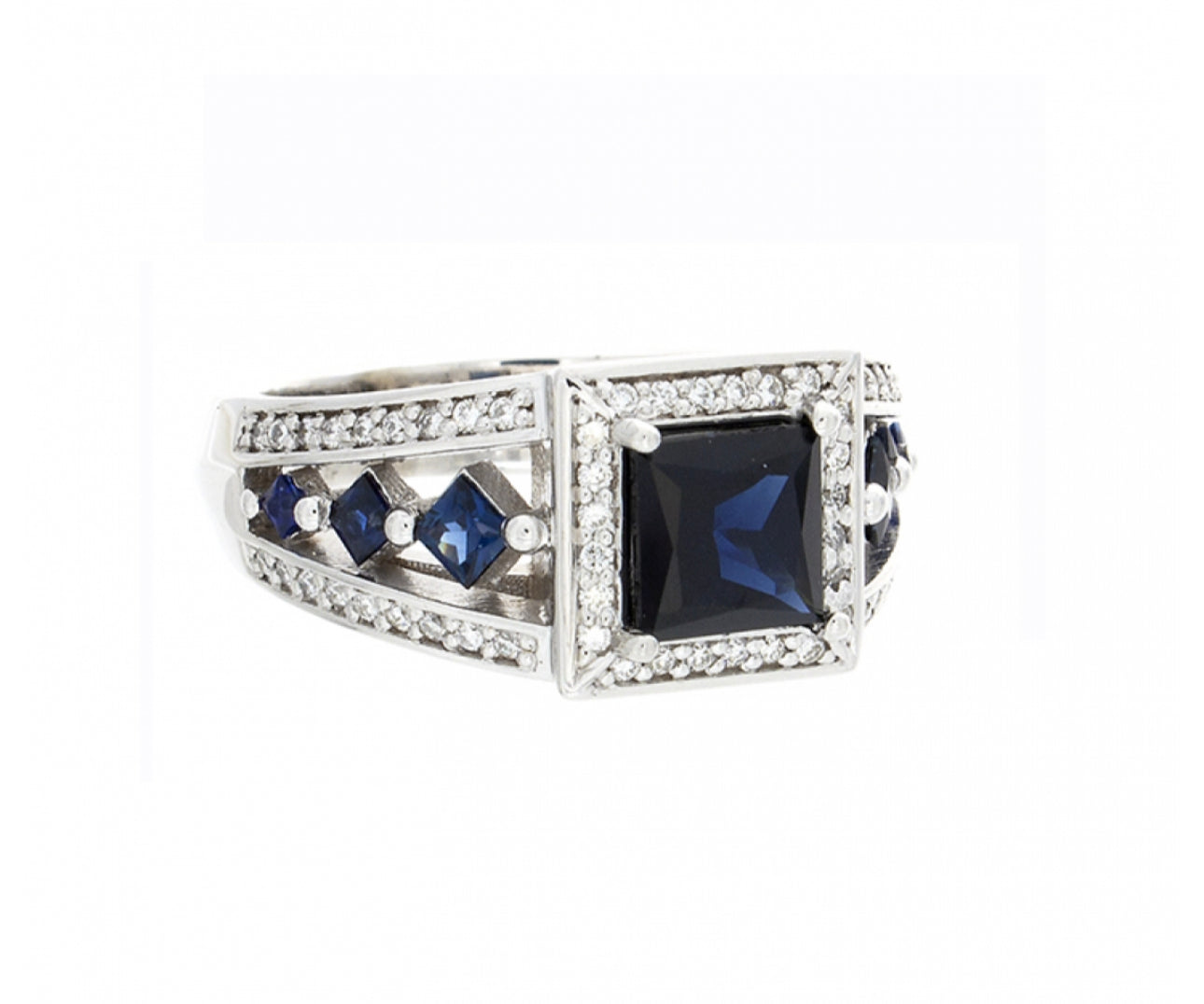 Althea BVLA 18kt White Gold Diamonds & Sapphire Engagement Ring