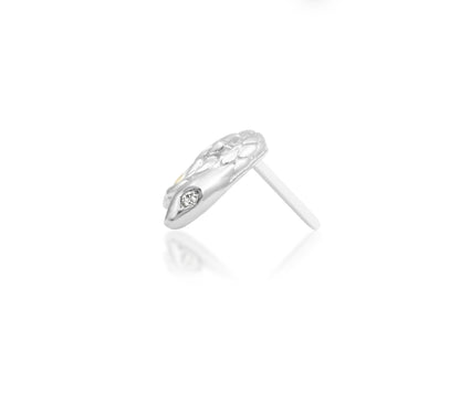 Full side profile of the Junipurr Jewellery Asmodeus threadless end in white gold suitable for flat and helix piercings.
