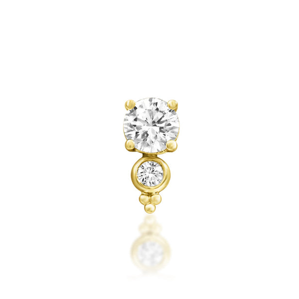Yellow gold decorative end with two graduated lab-grown diamonds and delicate gold beading.