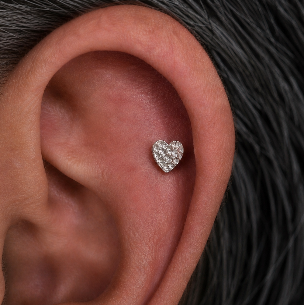 Symbolic jewellery featuring meaningful motifs and personal talismans