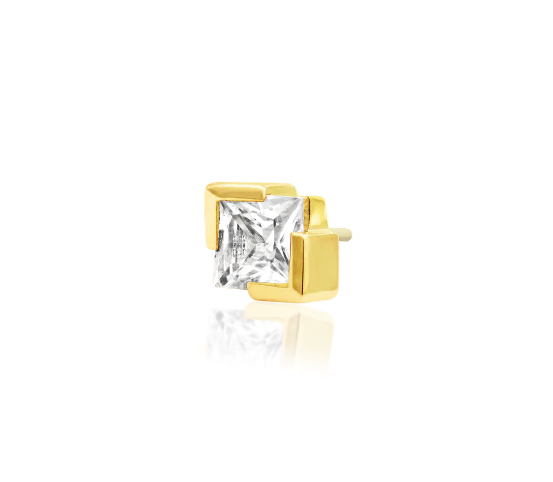 angled view of junipurr jewellery ada showing princess cut gemstone detail