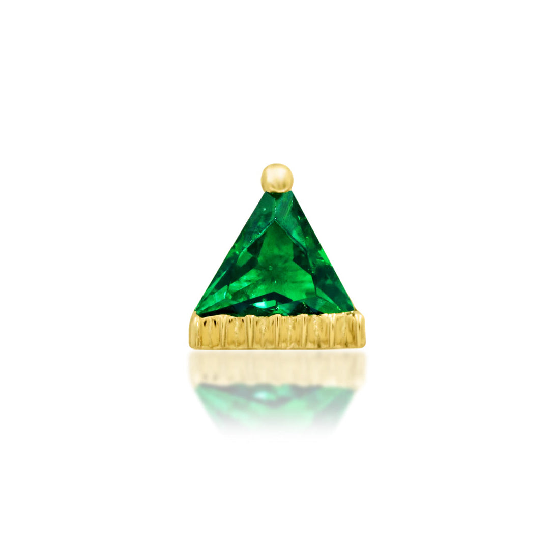 Front view of Junipurr Jewellery Alvern threadless decorative end in 14k yellow gold featuring emerald green cubic zirconia suitable for helix tragus or conch piercings
