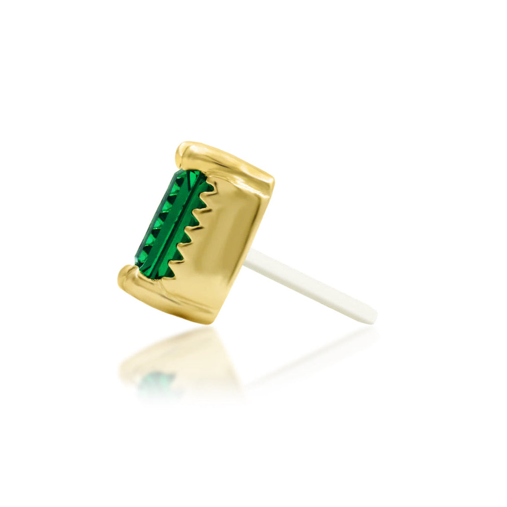 Side profile of Junipurr Jewellery Avri threadless end designed for comfortable cartilage piercing wear