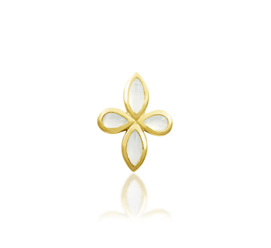 Front view of Junipurr Jewellery Betty moonstone cluster threadless end in 14k yellow gold designed for conch or helix ear styling
