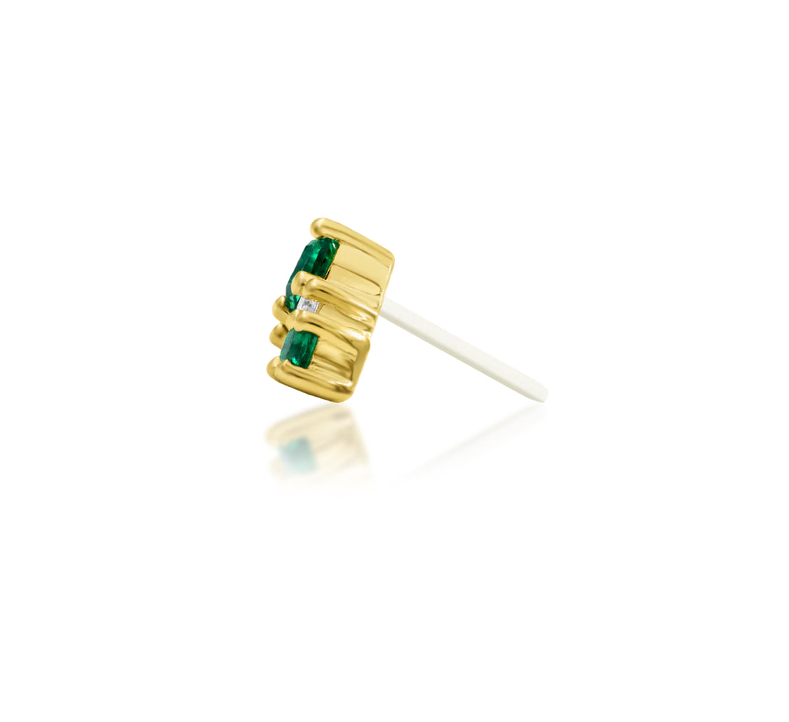 Side profile of Junipurr Jewellery Deaver emerald green CZ threadless end designed for comfortable cartilage piercing wear
