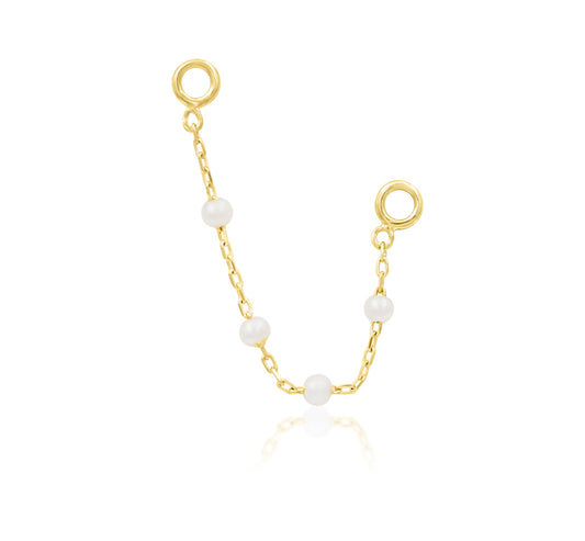 Front view of the Junipurr Jewellery Louise threadless end in 14k yellow gold featuring four genuine freshwater pearls.