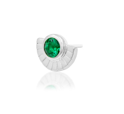 Angled view of Junipurr Jewellery Mage emerald green CZ and white CZ threadless decorative end in white gold highlighting refined design