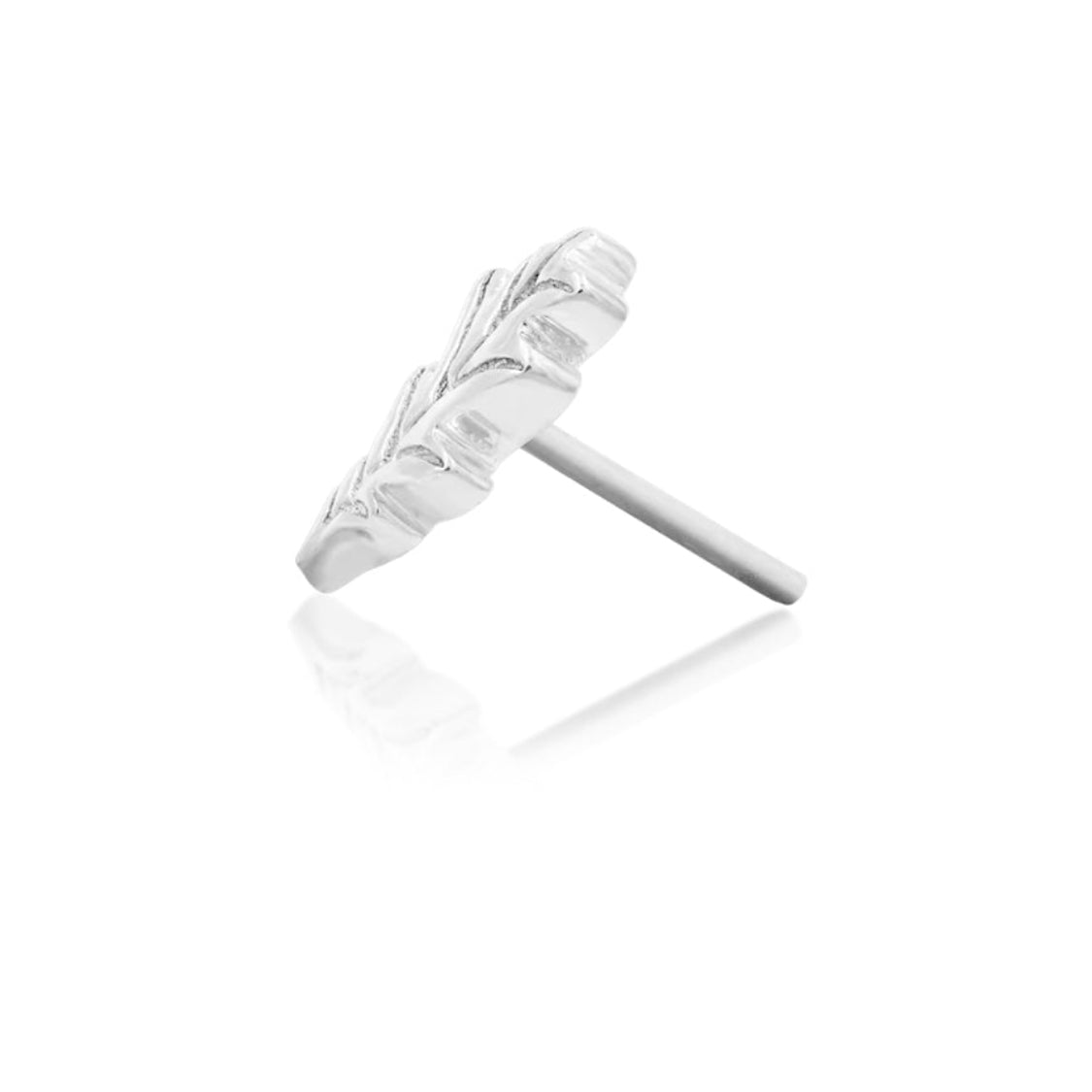 Angled perspective of Junipurr Jewellery Oak Leaf white gold threadless decorative end for helix or flat piercings