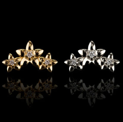 Junipurr Maggie solid 14k yellow gold floral garland threadless decorative end with white CZ stones, front view for helix and flat piercing jewellery