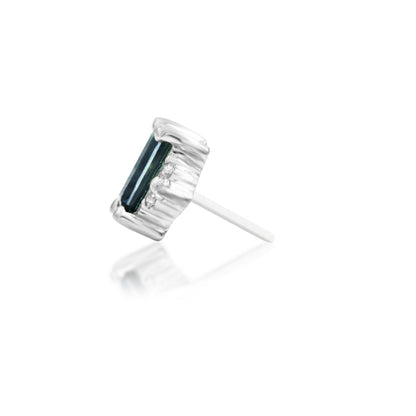 Side profile of Junipurr Nellie threadless end in white gold with alexandrite and cubic zirconia