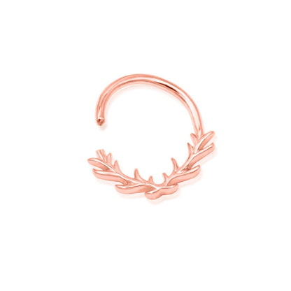 Alternative gold septum ring in rose gold with Raven’s distinctive antler-inspired silhouette.