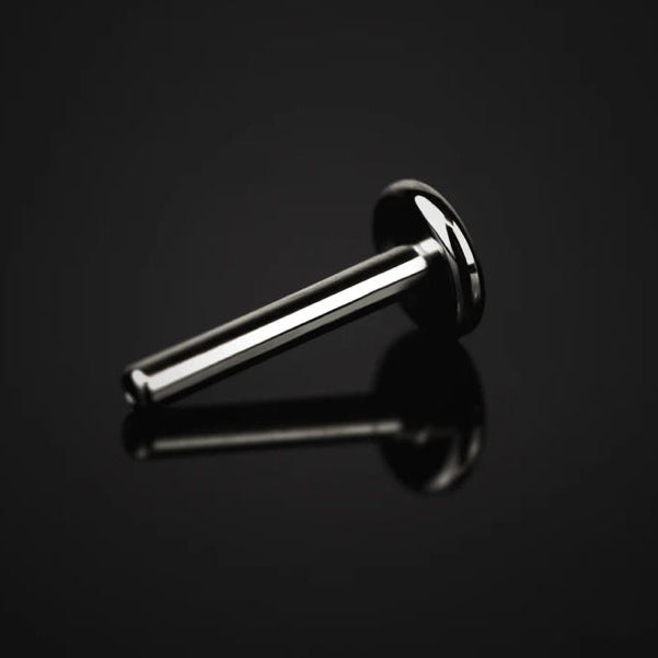 Junipurr implant-grade titanium threadless labret post with a polished flat backing