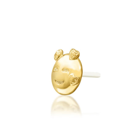 Junipurr All In My Feelings solid 14k yellow gold smiling emoji with hearts threadless end, angled view.