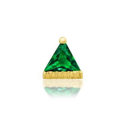 Junipurr Alvern yellow gold Emerald Green CZ Threadless Decorative End, front view.