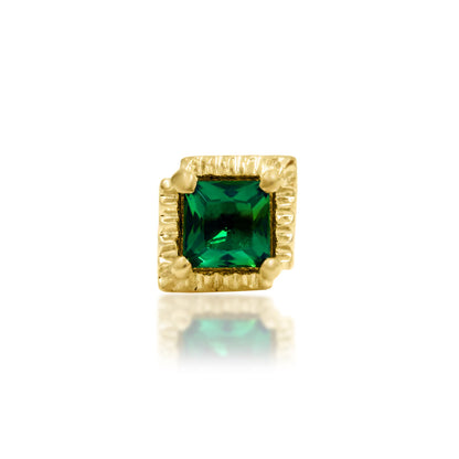 Junipurr Arden yellow gold Emerald Green CZ Threadless Decorative End, front view.