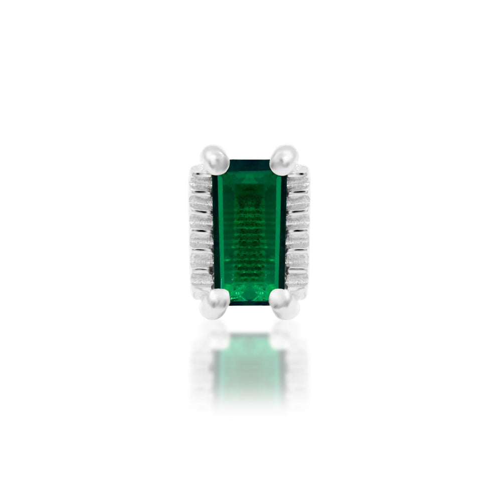 Junipurr Arvi white gold Emerald Green CZ Threadless Decorative End, front view.