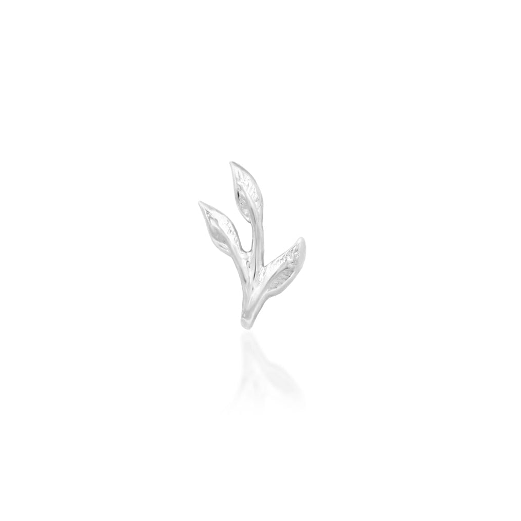 Junipurr Ashe solid 14k white gold three-leaf branch threadless end, front view.