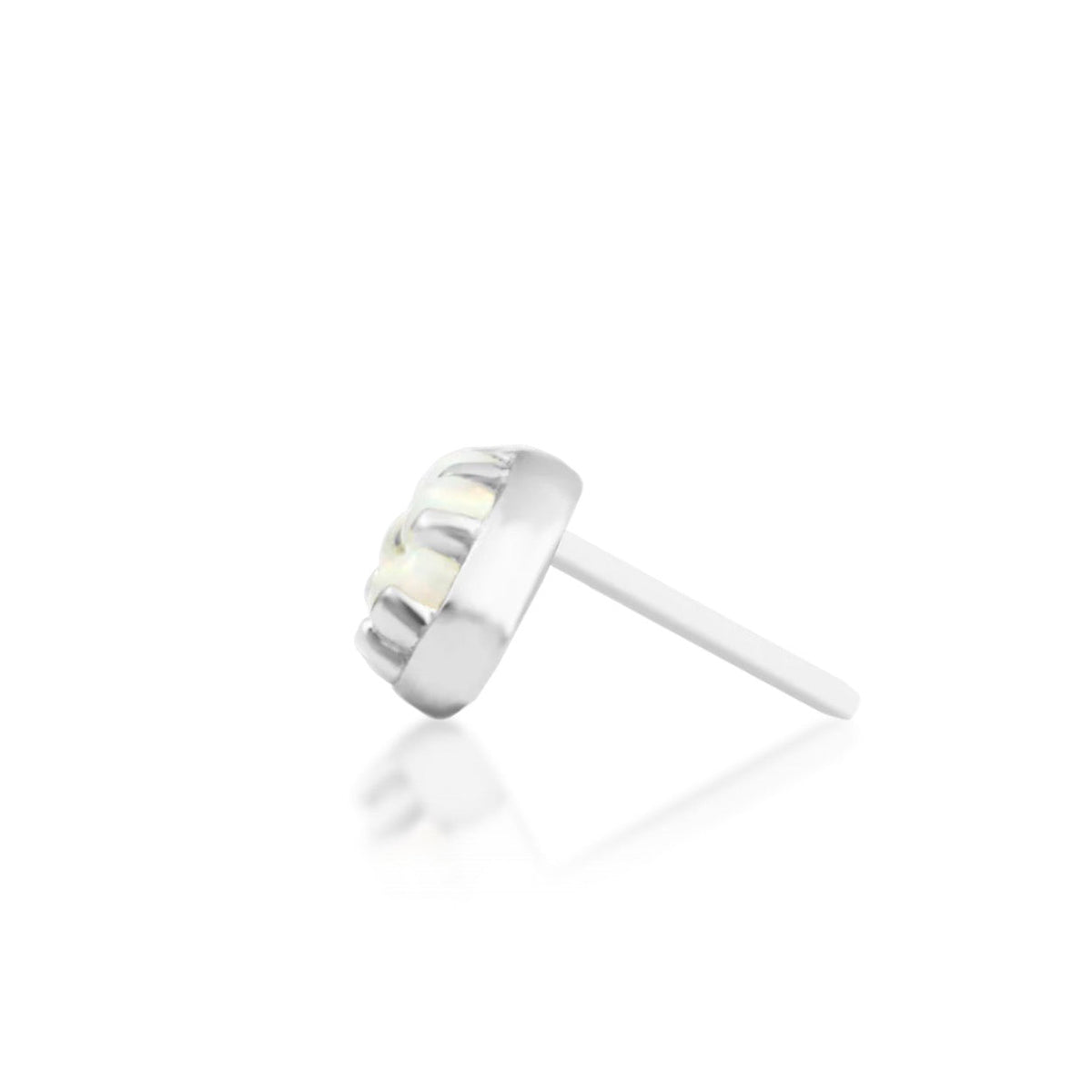 Junipurr Curven solid 14k white gold curved opal threadless end, side profile.