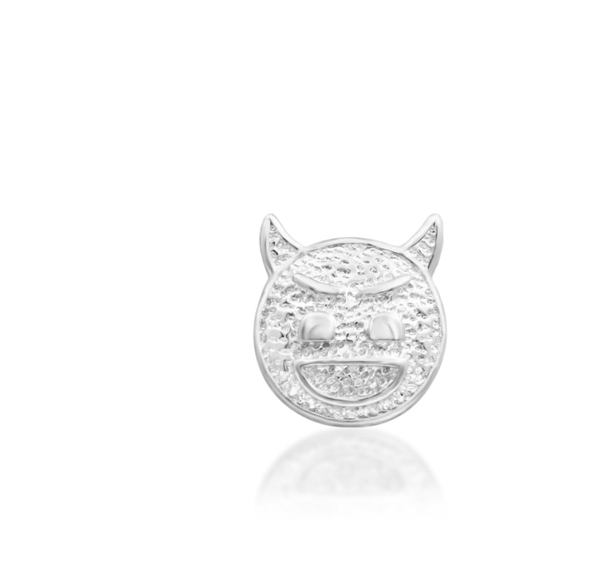 Junipurr Devilish Charm solid 14k white gold devil emoji threadless end, front view.