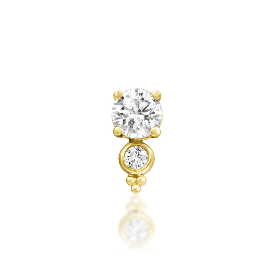 Junipurr Ecstatic solid 14k yellow gold threadless end with two graduated lab-grown diamonds, front view.