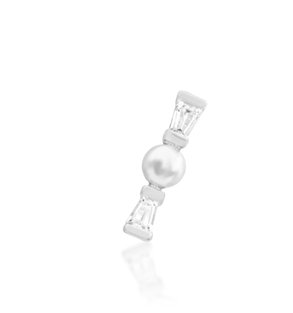 Junipurr Irene solid 14k gold CZ dangle jewellery, product view.