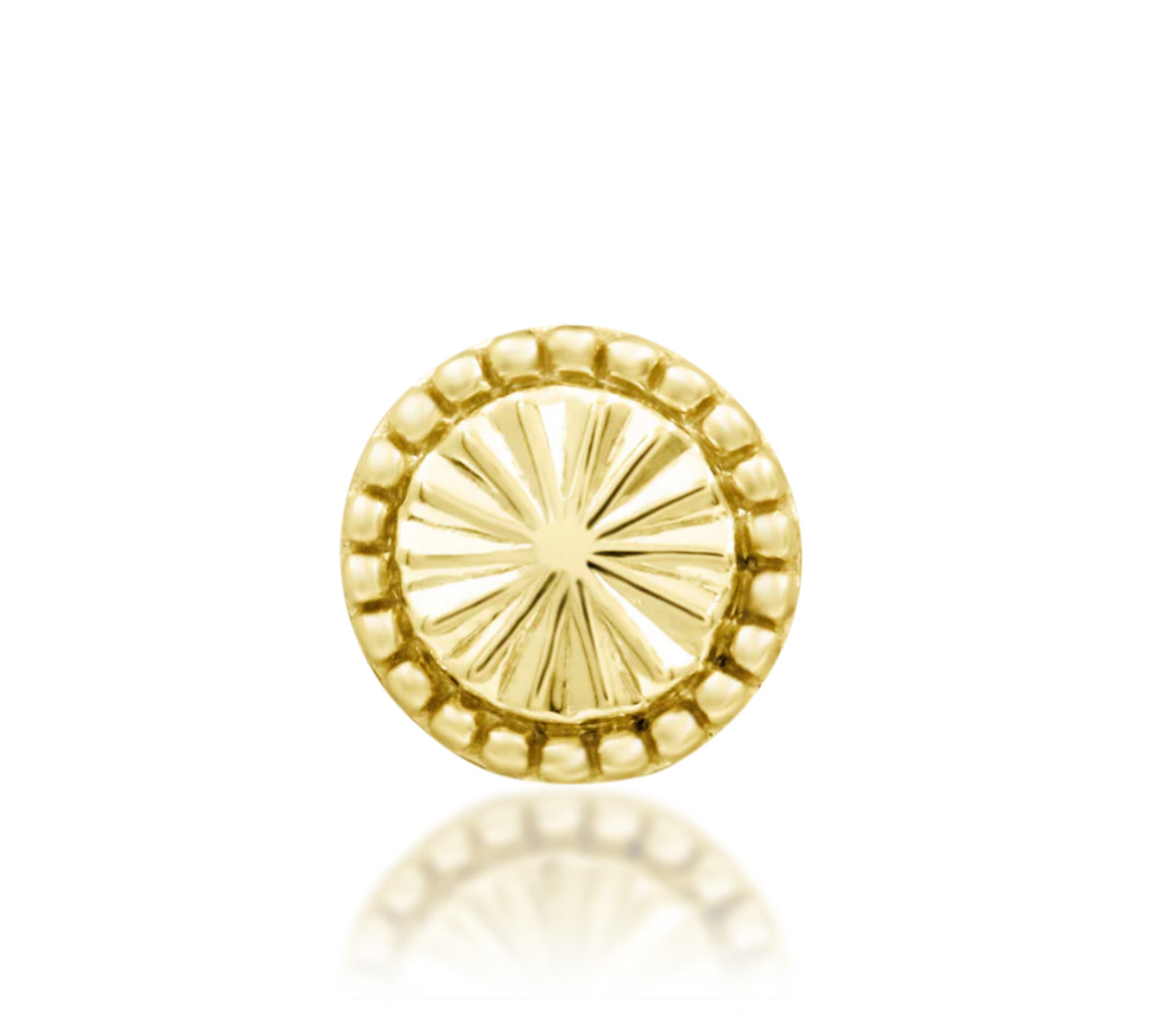 Junipurr Kaya solid 14k gold circular threadless end with intricate surface detailing, product view.