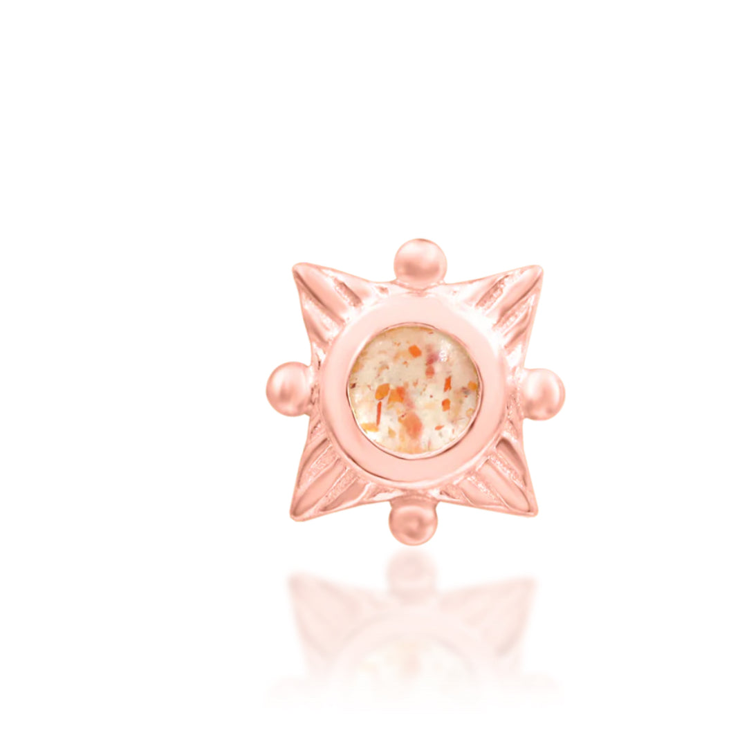 Junipurr Luma solar-inspired Sunstone threadless decorative end in solid 14k gold, product view.