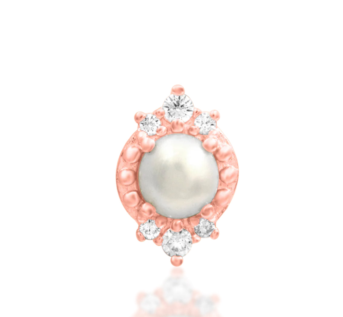 Junipurr Margaret solid 14k gold freshwater pearl threadless decorative end, product view.