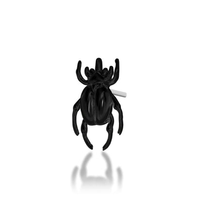 Junipurr Scene Rhino Beetle solid 14k gold black-rhodium beetle threadless end, angled view.