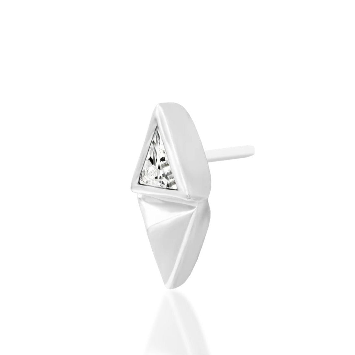 Angled view of Junipurr Sybil white CZ threadless end in 14k white gold.