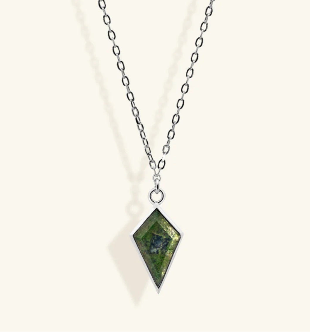 Junipurr Ulla moss agate pendant in a diamond-shaped setting, product view.