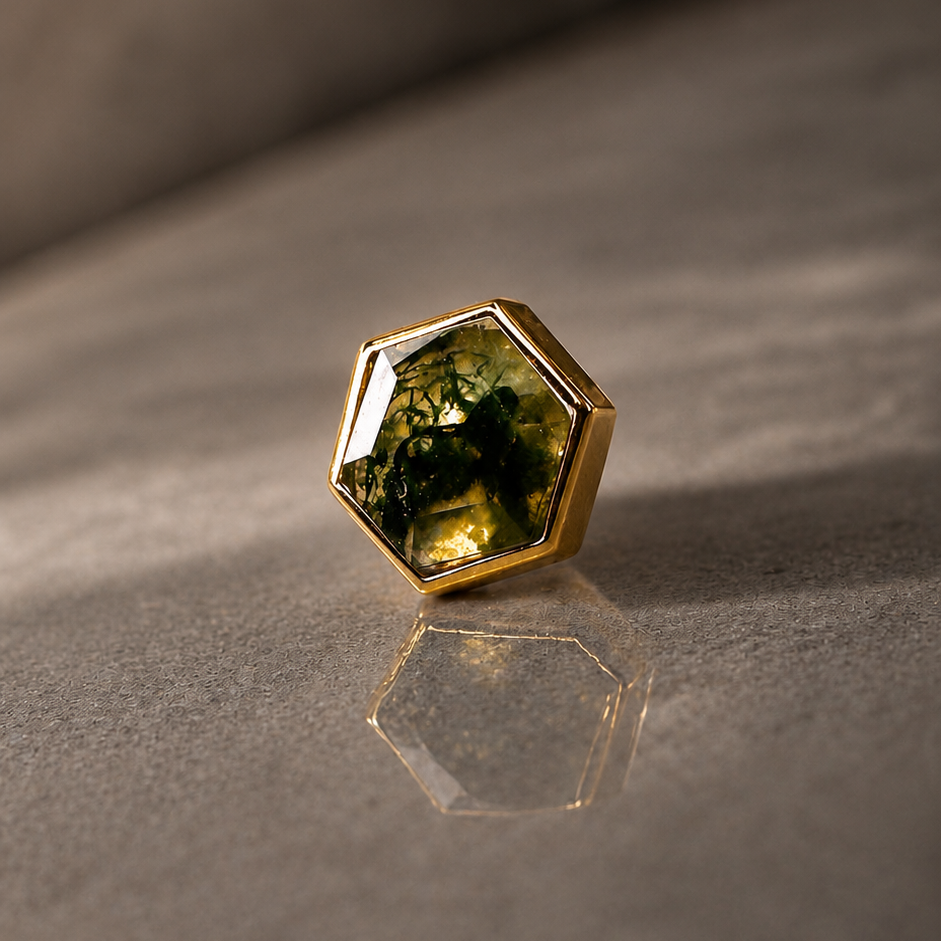 Junipurr Valerie II genuine moss agate threadless decorative end, product view.