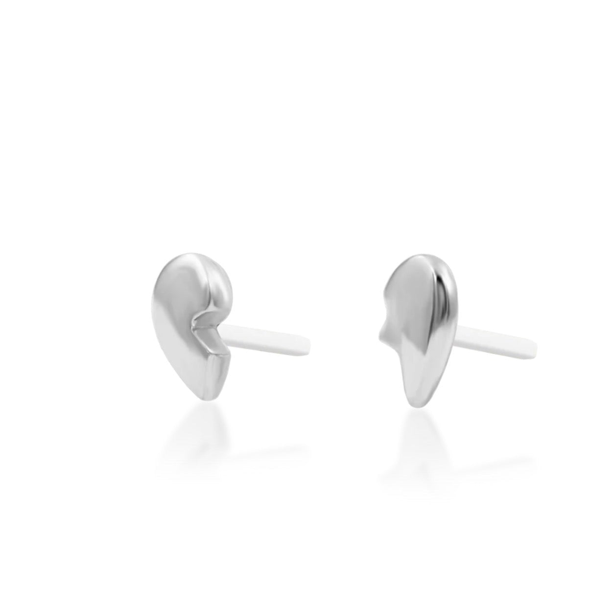 Two-piece heart cartilage jewellery in solid 14k white gold with polished connecting edges.